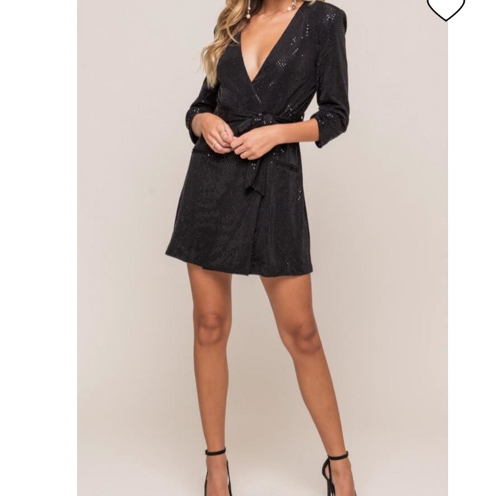 ✨Black satin dress✨